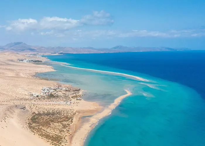 Triplex Impresionantes Vistas بيت للعطل كاليتا ذي فوستي